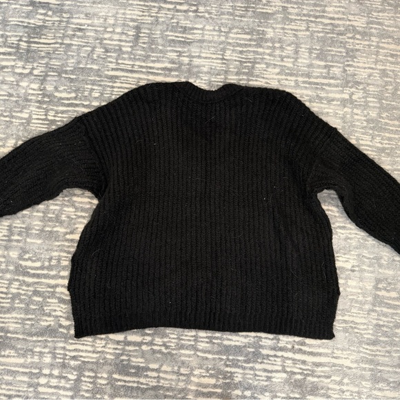 Free People V-neck sweater in black size M GUC - Picture 9 of 12